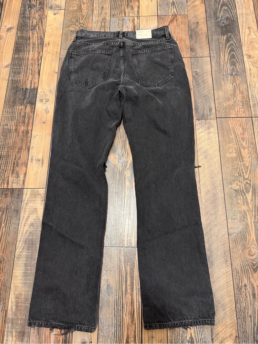 Agolde Lana Jean Straight Leg in Black - Picture 9 of 11
